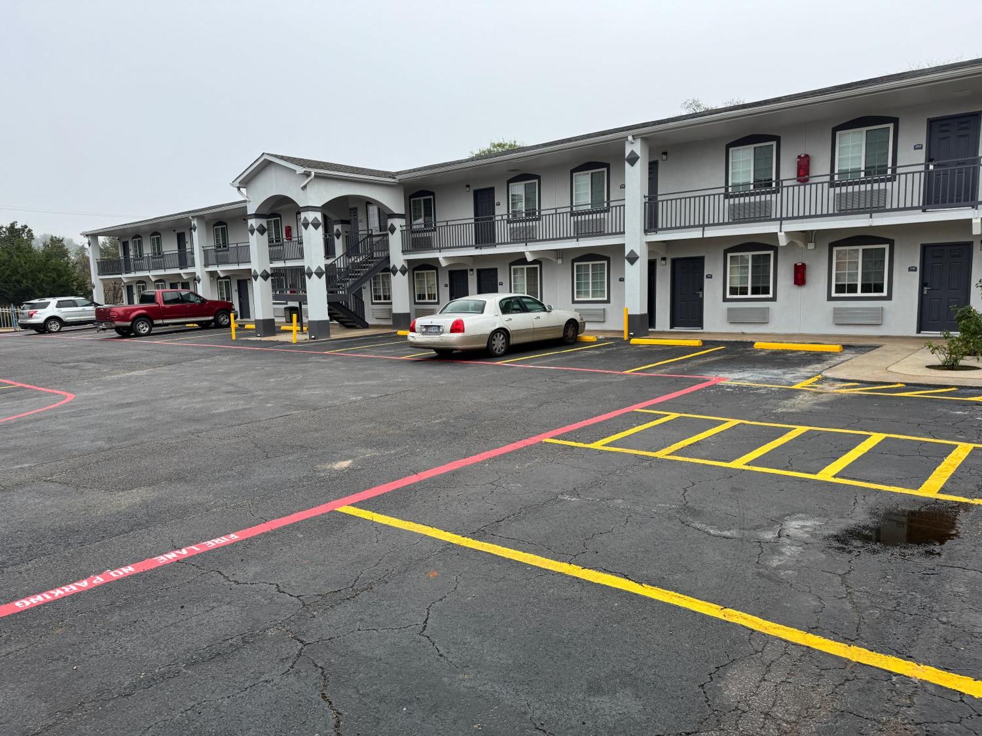 Continental Inn&Suites Nacogdoches Exterior foto